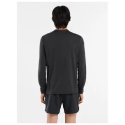 Arc'teryx - Motus Crew L/S - Running Shirt 8 Arc'teryx - Motus Crew L/S - Running Shirt -La Sportiva Store arcteryx motus crew l s running shirt detail 3