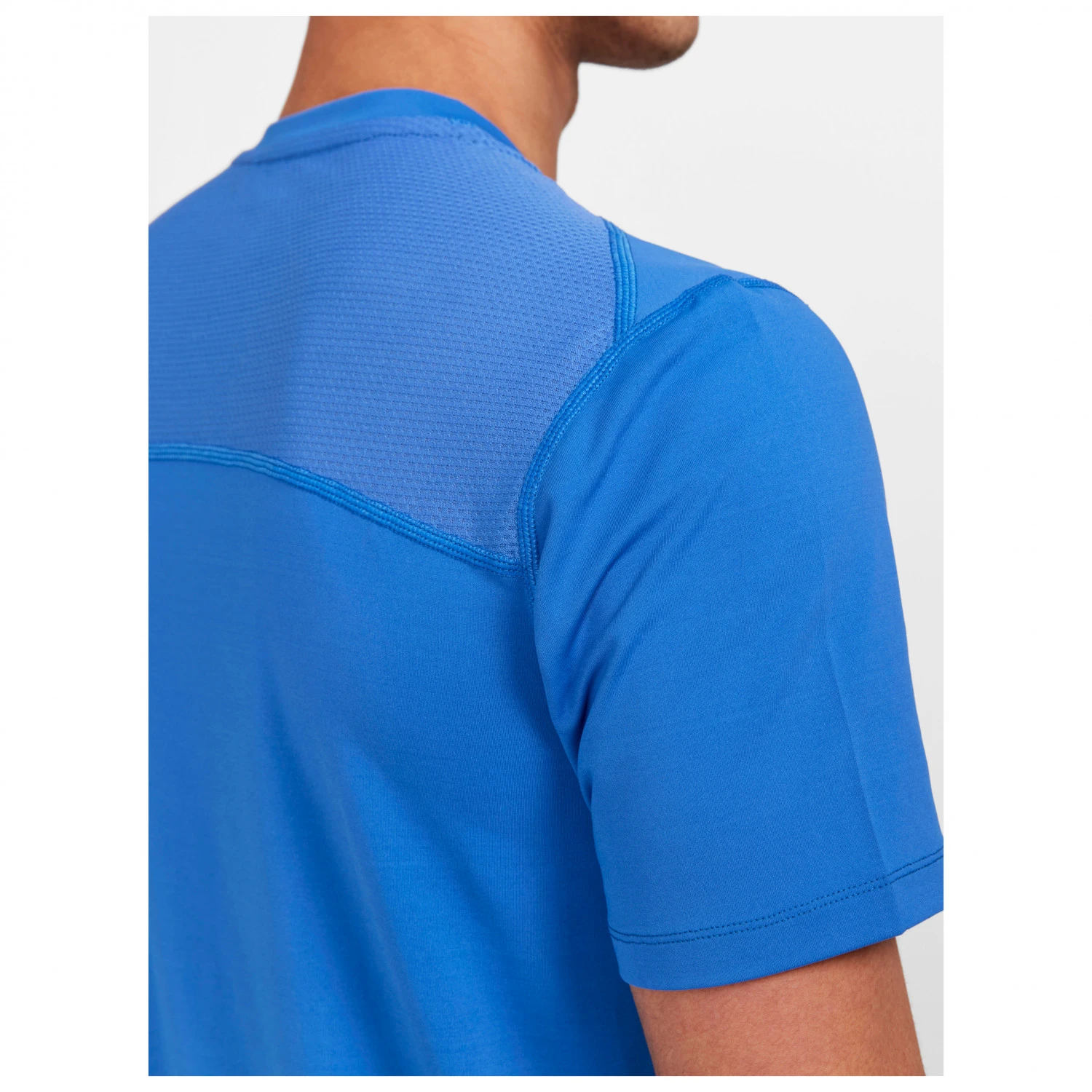 Craft - Advanced Essence S/S Tee - Running Shirt 4 Craft - Advanced Essence S/S Tee - Running Shirt - Image 4