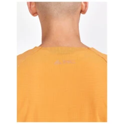 Craft - Pro Trail S/S Tee - Running Shirt 10 Craft - Pro Trail S/S Tee - Running Shirt -La Sportiva Store craft pro trail s s tee running shirt detail 5