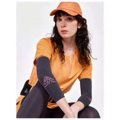 Craft - Women's Pro Trail S/S Tee - Running Shirt -La Sportiva Store craft womens pro trail s s tee running shirt detail 6