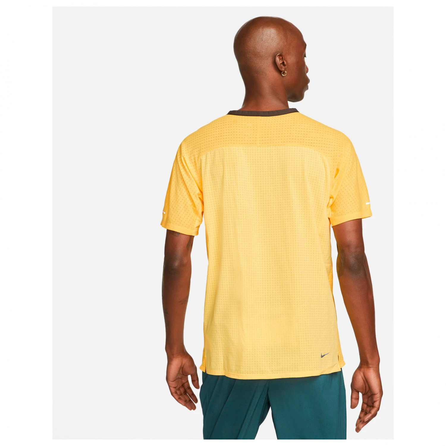 Nike - Dri-FIT Trail Solar Chase - Running Shirt 2 Nike - Dri-FIT Trail Solar Chase - Running Shirt - Image 2