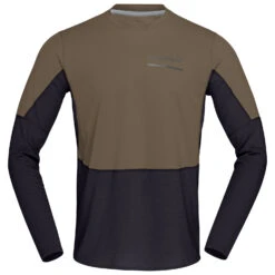 Norrøna - Senja Equaliser Lightweight Long Sleeve - Running Shirt -La Sportiva Store norroena senja equaliser lightweight long sleeve running shirt 1