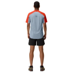 Norrøna - Senja Equaliser Lightweight T-Shirt - Running Shirt -La Sportiva Store norroena senja equaliser lightweight t shirt running shirt detail 4