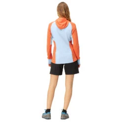 Norrøna - Women's Senja Warm1 Hood - Running Shirt 8 Norrøna - Women's Senja Warm1 Hood - Running Shirt -La Sportiva Store norroena womens senja warm1 hood running shirt detail 4