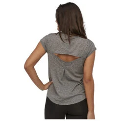 Patagonia - Women's Ridge Flow Shirt - Running Shirt -La Sportiva Store patagonia womens ridge flow shirt running shirt detail 3