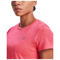 Under Armour - Women's Tech S/S C-Neck Twist - Sport Shirt -La Sportiva Store under armour womens tech s s c neck twist sport shirt detail 5